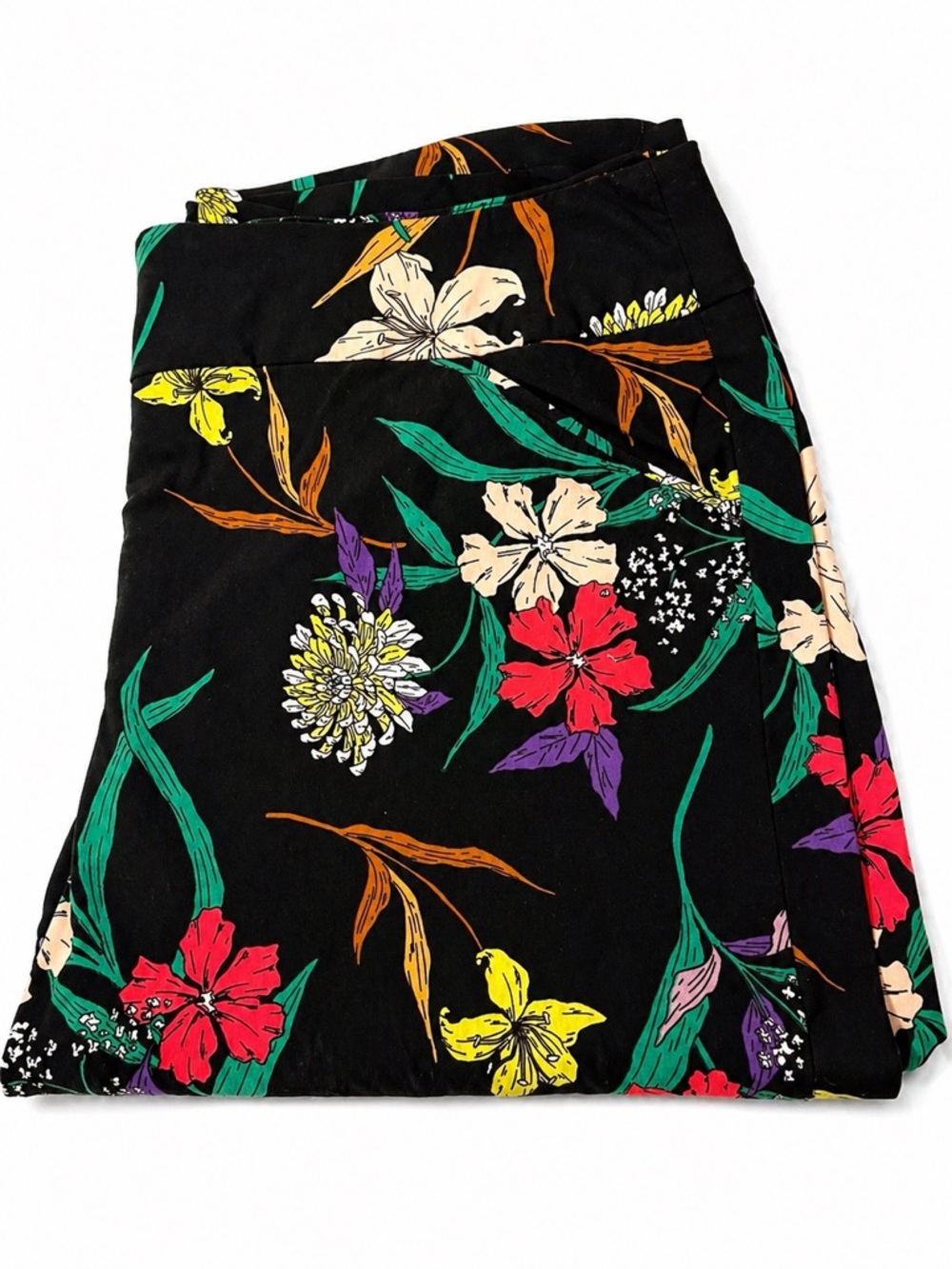 Worthington Woman Floral Capri Pants – Size 2X – Black Multicolor